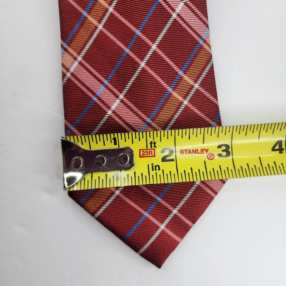 BANANA REPUBLIC Red Silk Plaid Tie.